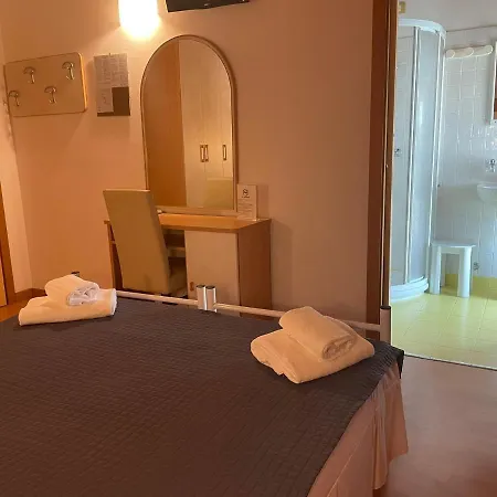 Vittoria Peschiera Bed & Breakfast