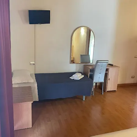 Vittoria Peschiera 3*