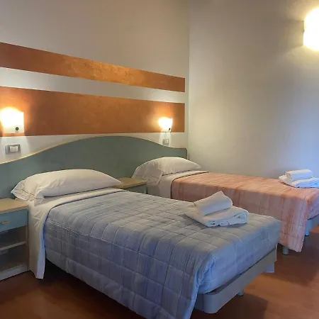 Vittoria Peschiera Frühstückspension 3*