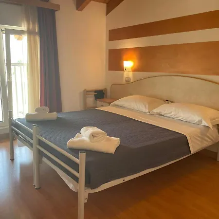 Vittoria Peschiera Frühstückspension Peschiera del Garda