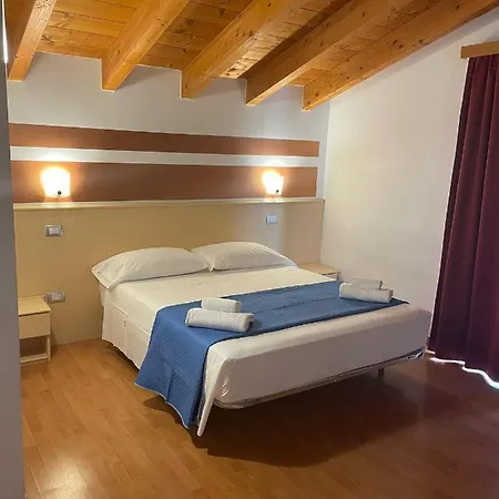 Vittoria Peschiera 3*